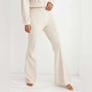 NWT Aerie Groove-On Rib Velour Flare‎ Pant Oat Cream S Regular Length